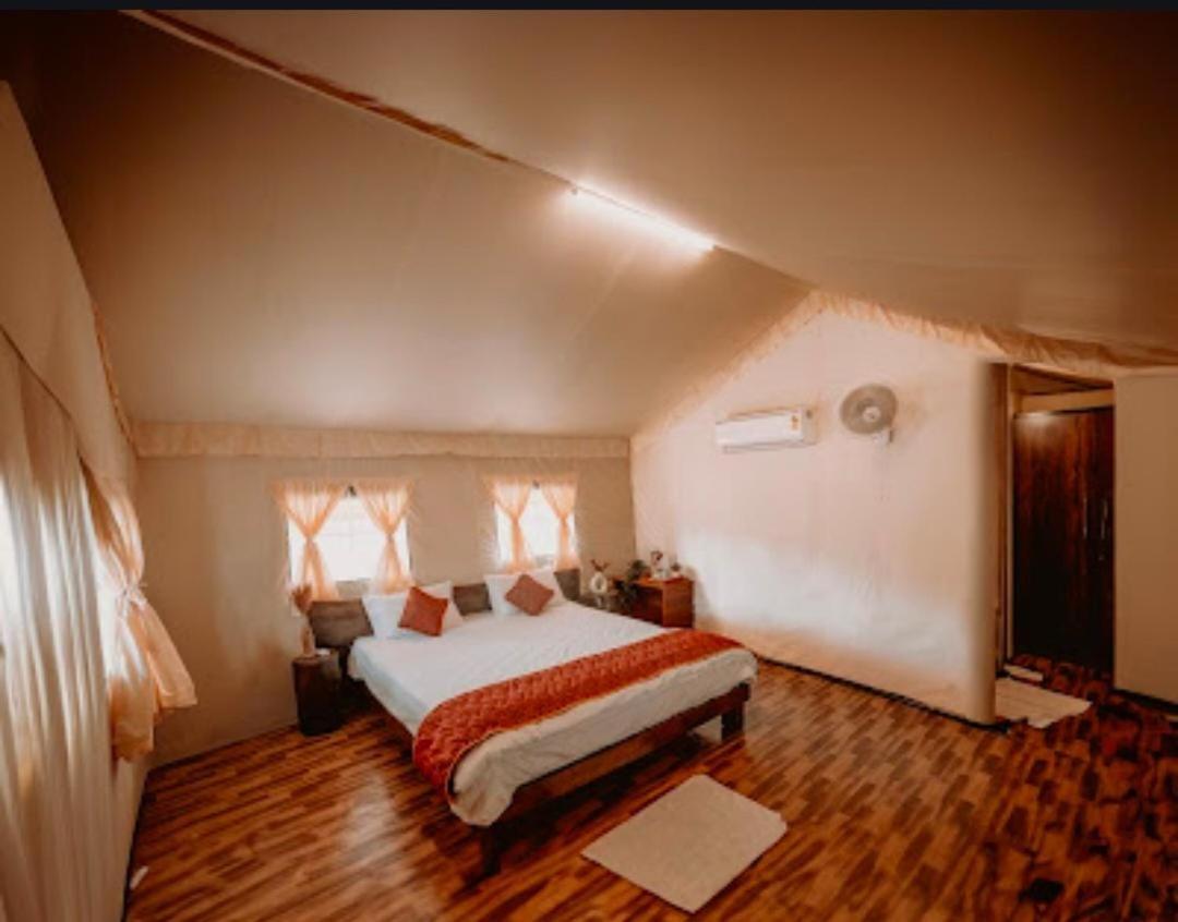 Palash The Jungle Resort Gondia Екстериор снимка