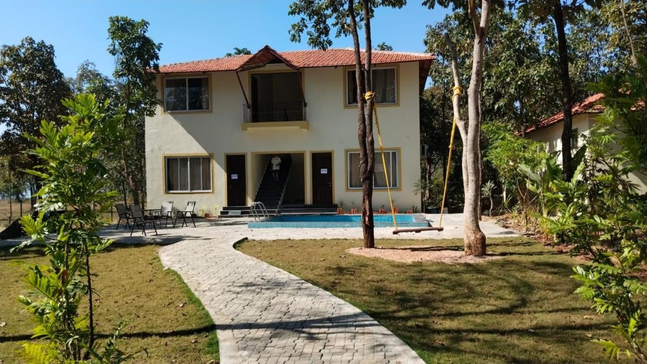 Palash The Jungle Resort Gondia Екстериор снимка