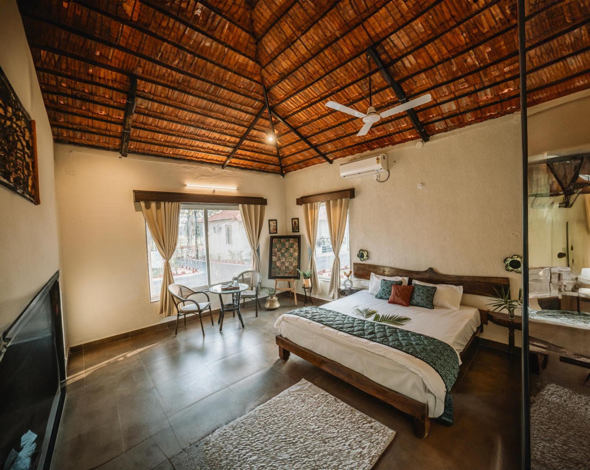 Palash The Jungle Resort Gondia Екстериор снимка