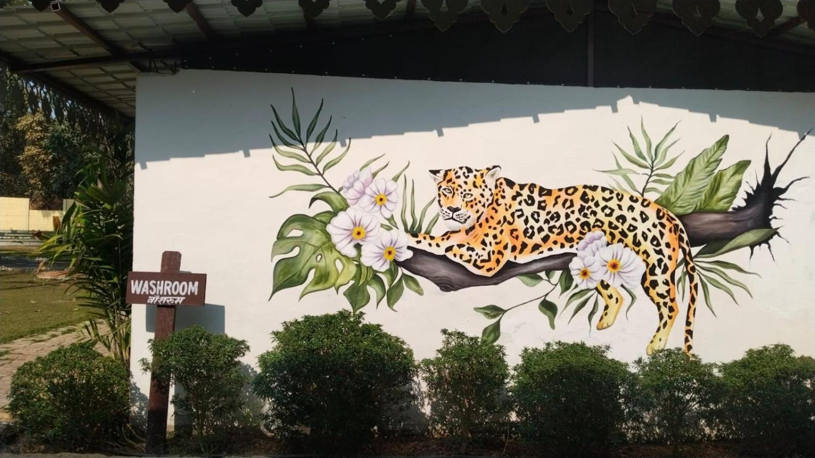 Palash The Jungle Resort Gondia Екстериор снимка