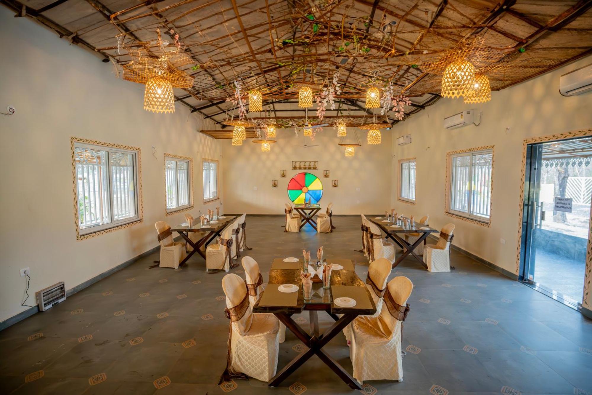 Palash The Jungle Resort Gondia Екстериор снимка